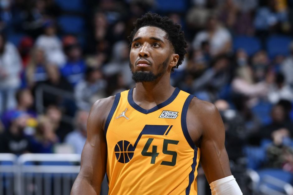 赛季的首场 赛季的首场